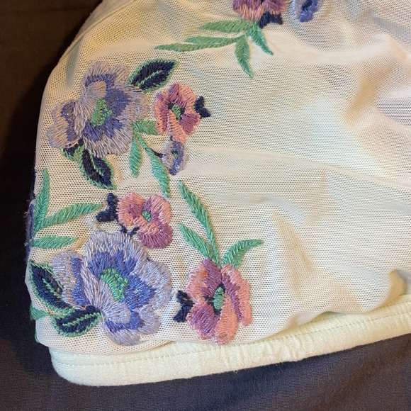 Floral Halter Bra - Picture 2 of 4